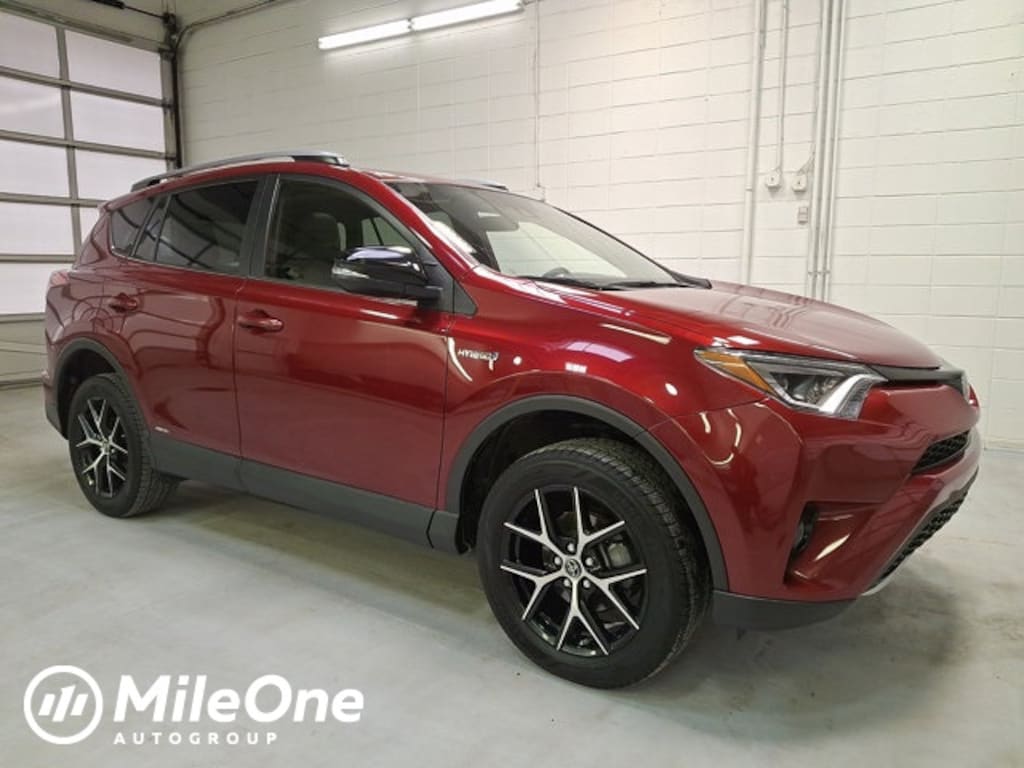 Used 2018 Toyota RAV4 Hybrid SE SUV