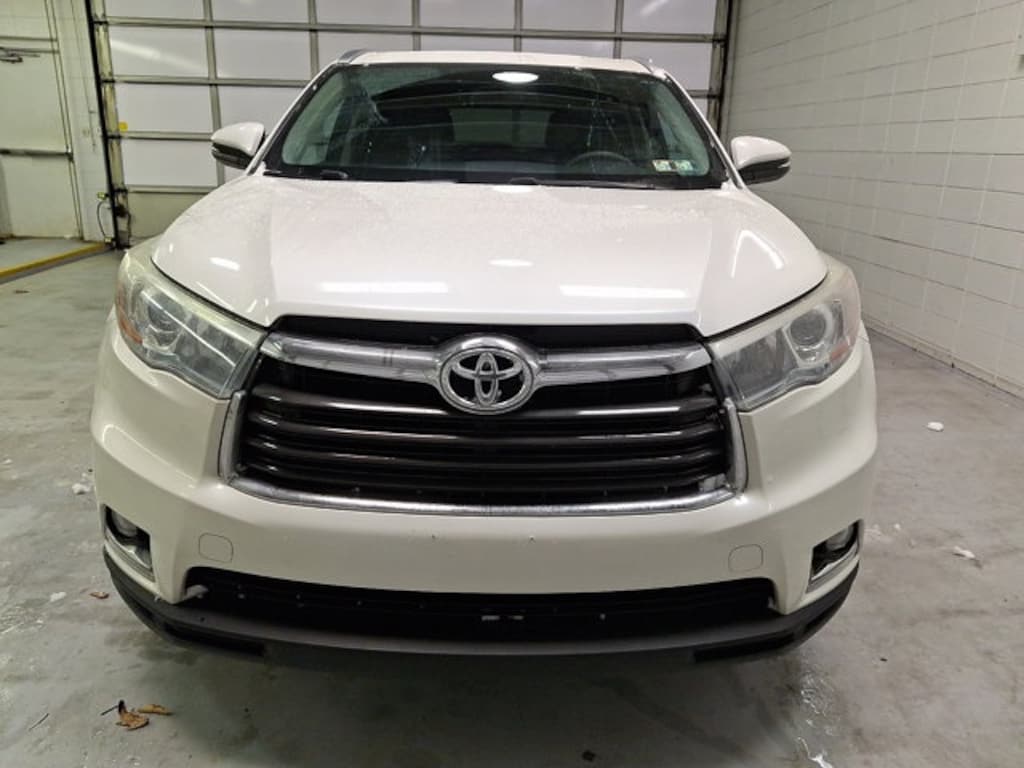 Used 2016 Toyota Highlander Limited SUV