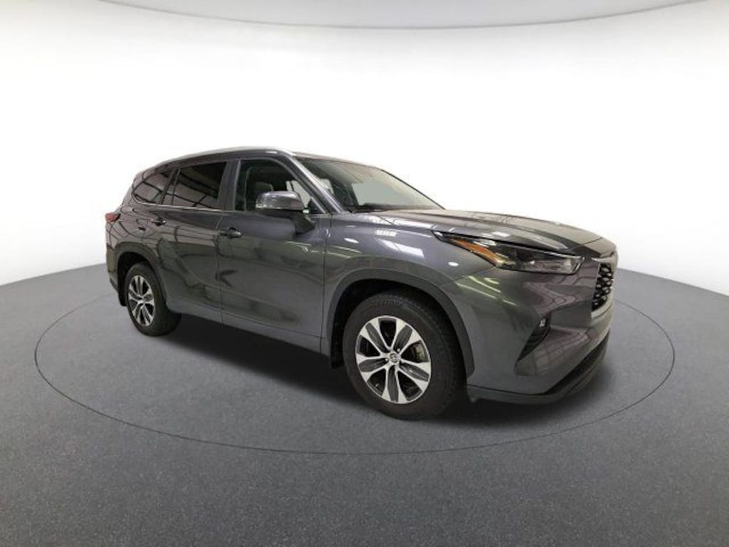 Used 2023 Toyota Highlander XLE SUV