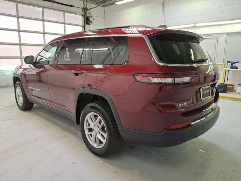 Used 2025 Jeep Grand Cherokee L Laredo SUV