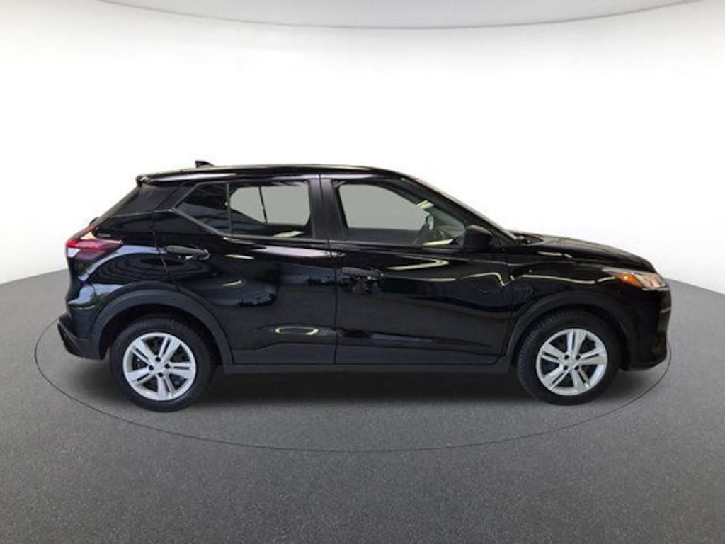 Used 2024 Nissan Kicks S SUV