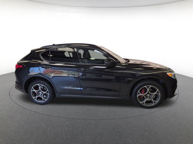 Used 2022 Alfa Romeo Stelvio Sprint SUV
