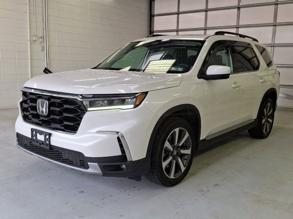 Used 2023 Honda Pilot Touring SUV