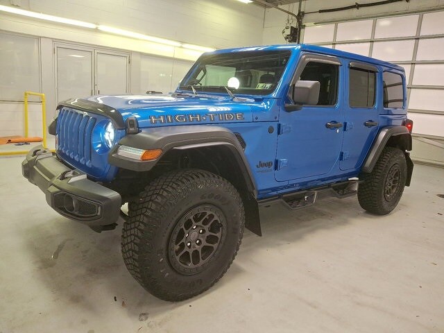 2022 Jeep Wrangler Unlimited High Tide photo 3