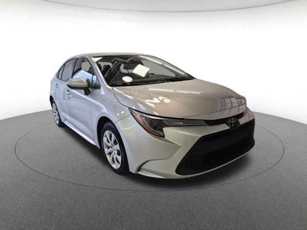 Used 2021 Toyota Corolla LE Sedan
