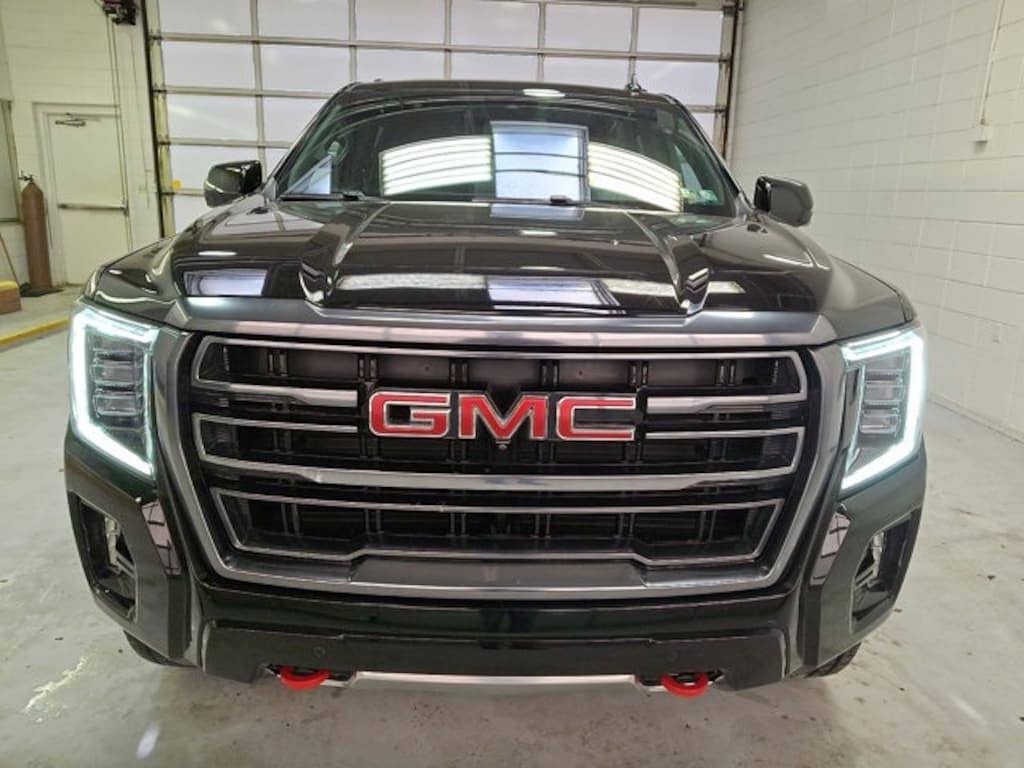 Used 2023 GMC Yukon XL AT4 SUV