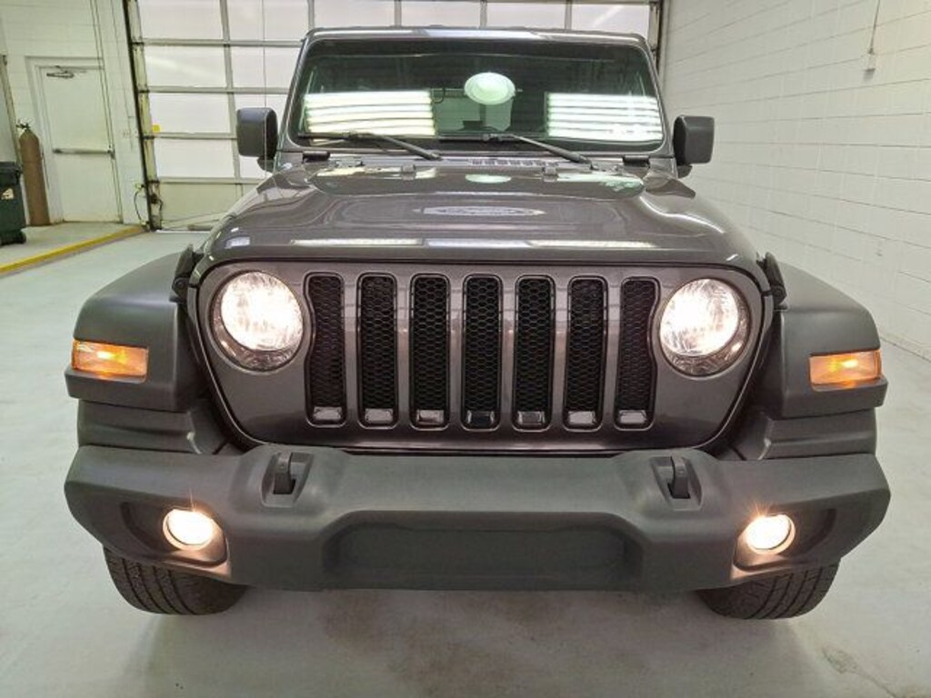 Used 2020 Jeep Wrangler Unlimited Sport Altitude SUV