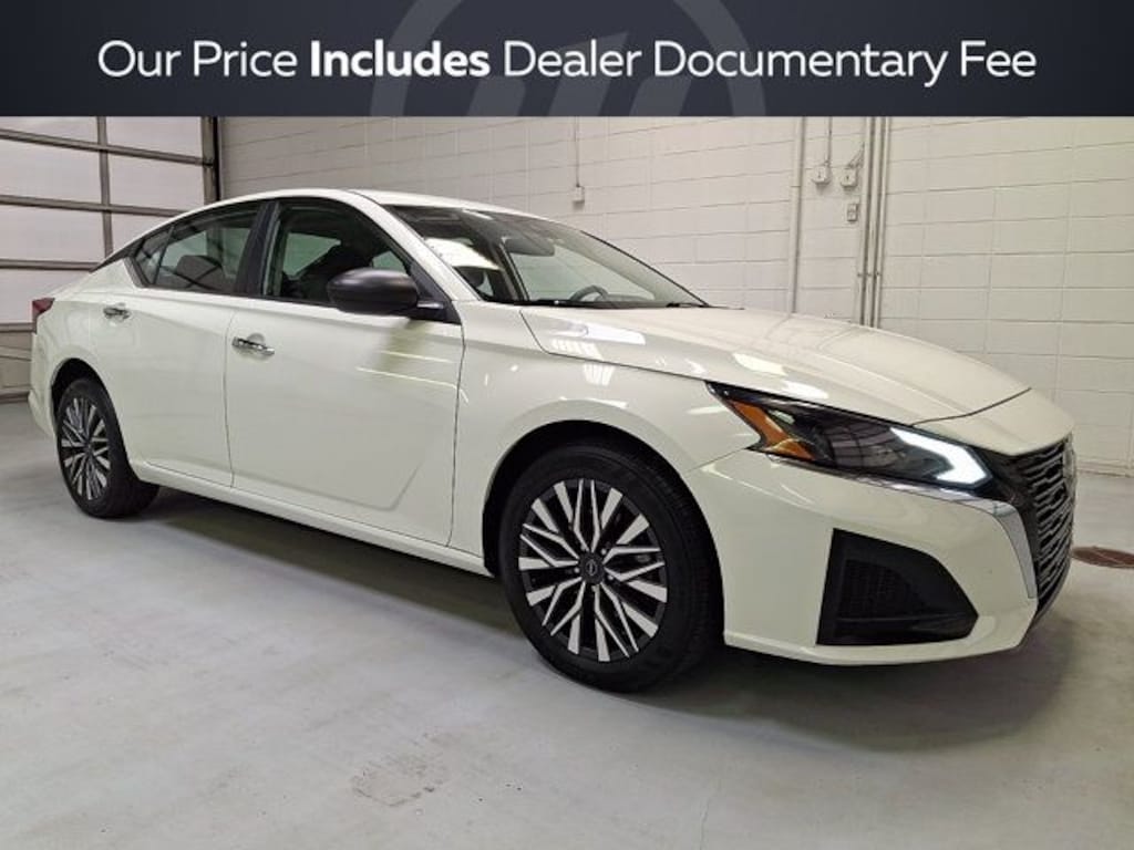 Used 2025 Nissan Altima 2.5 SV Sedan