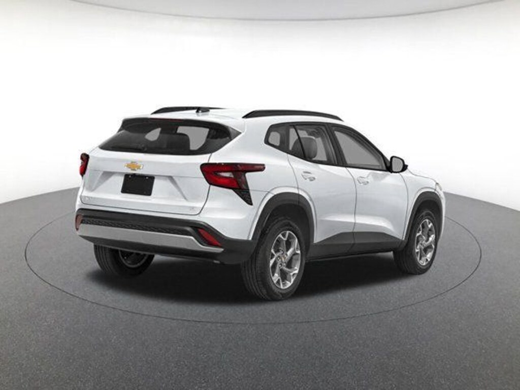 Used 2025 Chevrolet Trax LT SUV
