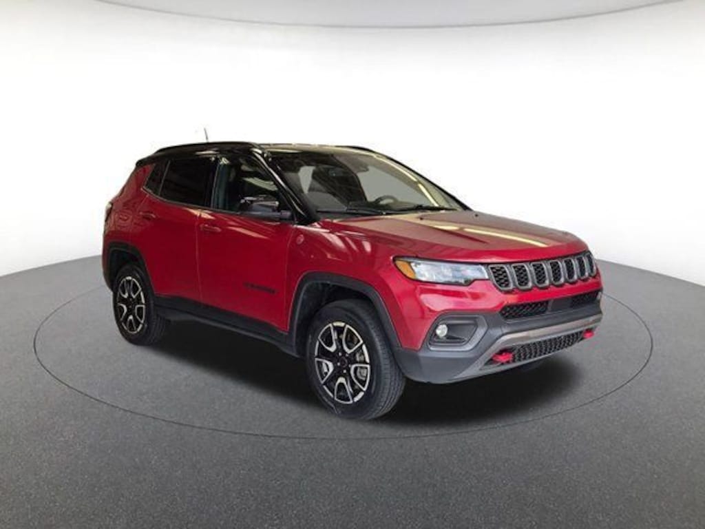 Used 2025 Jeep Compass Trailhawk SUV