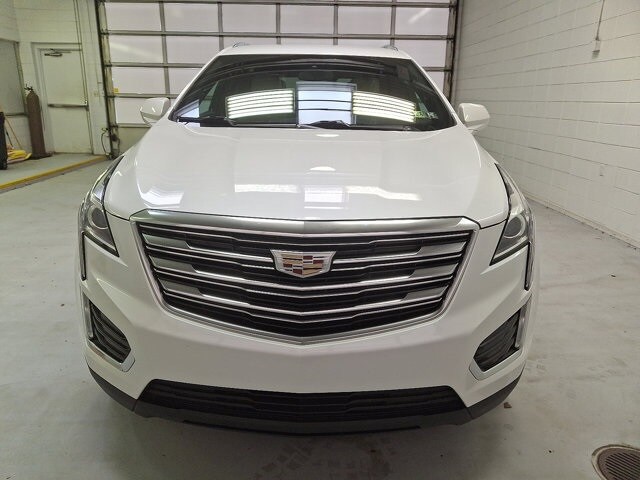2019 Cadillac XT5 Base photo 2