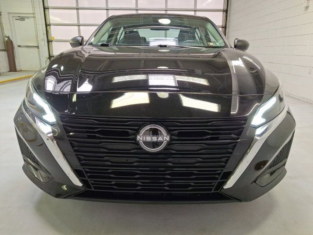 Used 2025 Nissan Altima 2.5 SV Sedan