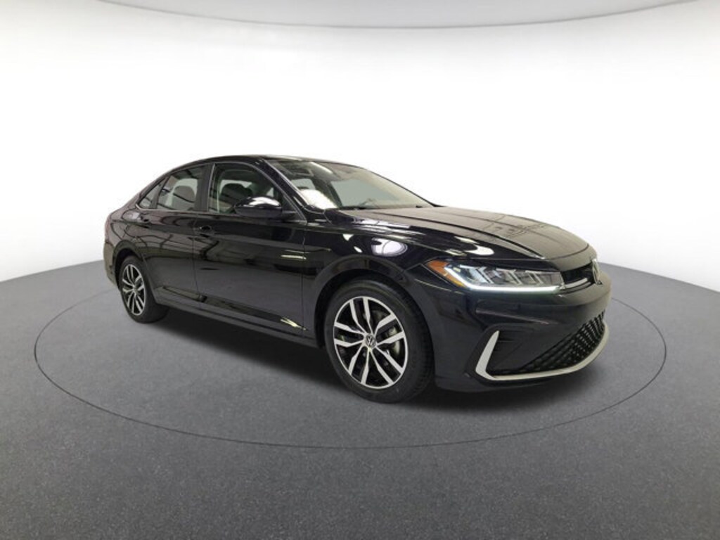 Used 2025 Volkswagen Jetta 1.5T SE Sedan