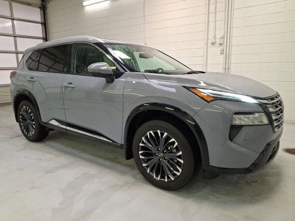Used 2024 Nissan Rogue Platinum SUV