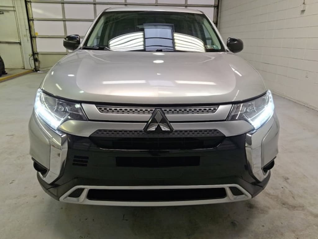 Used 2020 Mitsubishi Outlander ES SUV