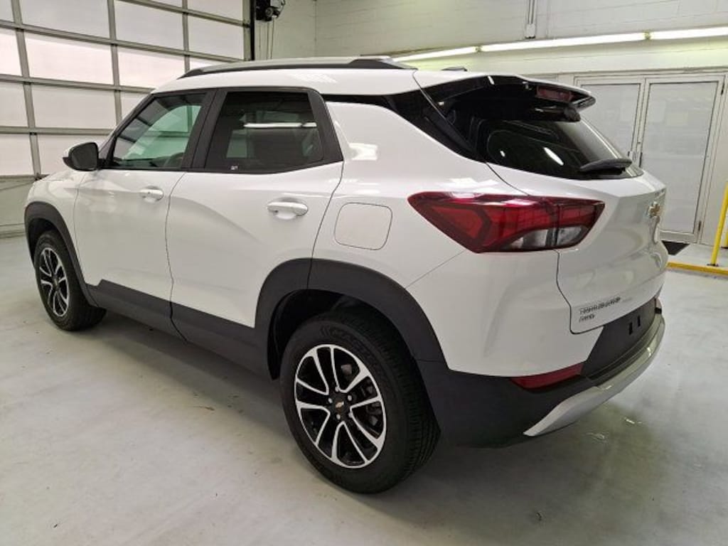 Used 2025 Chevrolet Trailblazer LT SUV