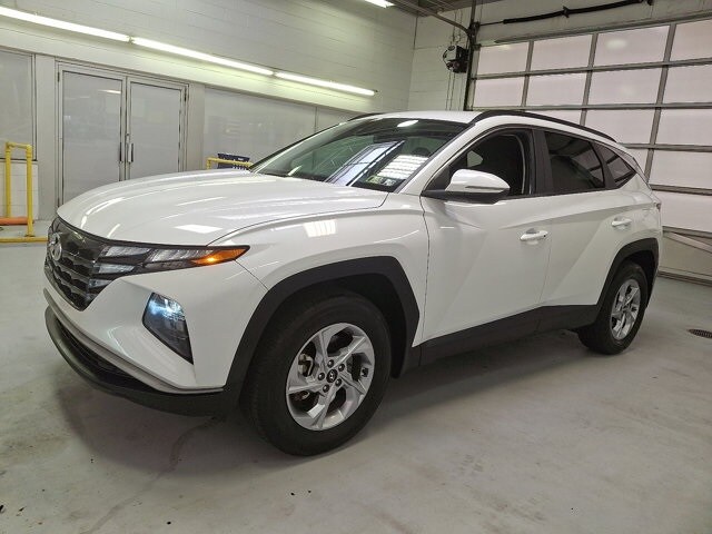 2022 Hyundai Tucson SEL photo 2