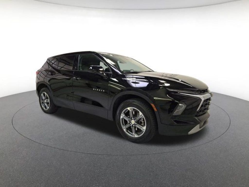 Used 2025 Chevrolet Blazer LT SUV
