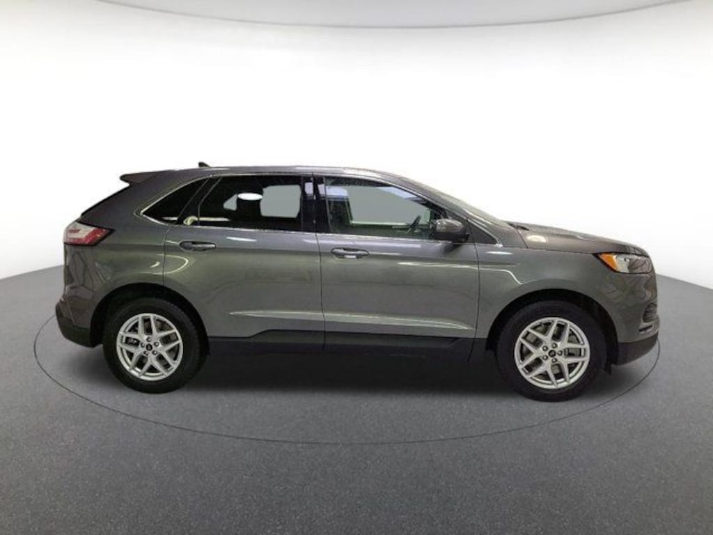 Used 2024 Ford Edge SEL SUV