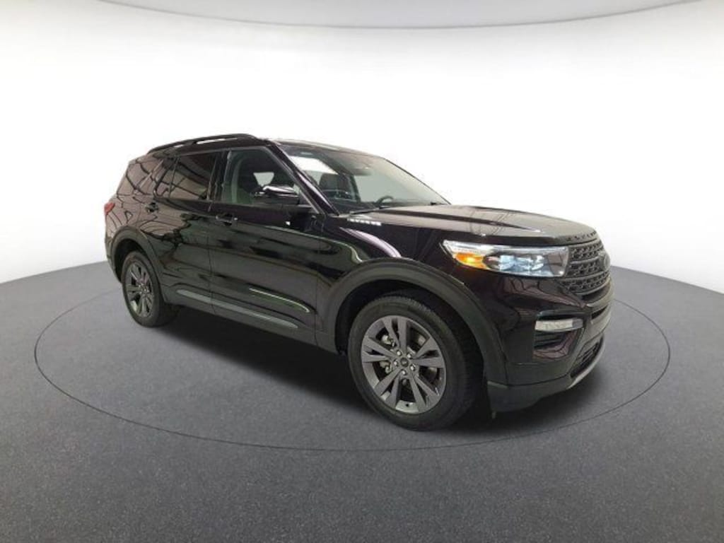 Used 2024 Ford Explorer XLT SUV