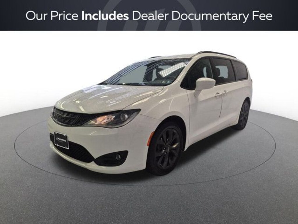 Used 2019 Chrysler Pacifica Touring L Minivan/Van
