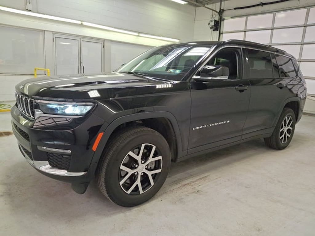 Used 2023 Jeep Grand Cherokee L Limited SUV