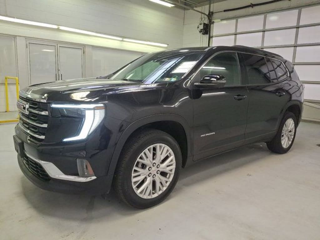 Used 2026 GMC Acadia Elevation SUV