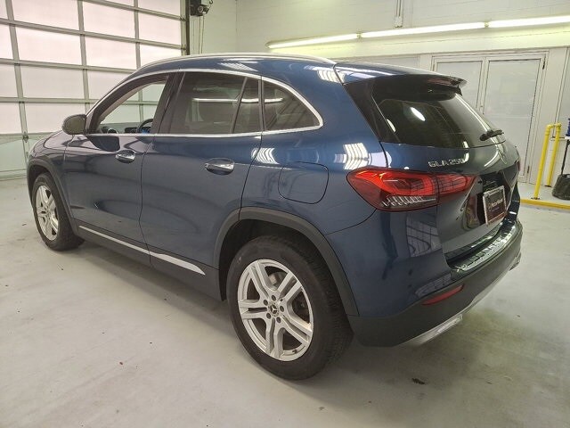 2021 Mercedes Benz GLA 250 4MATIC photo 4