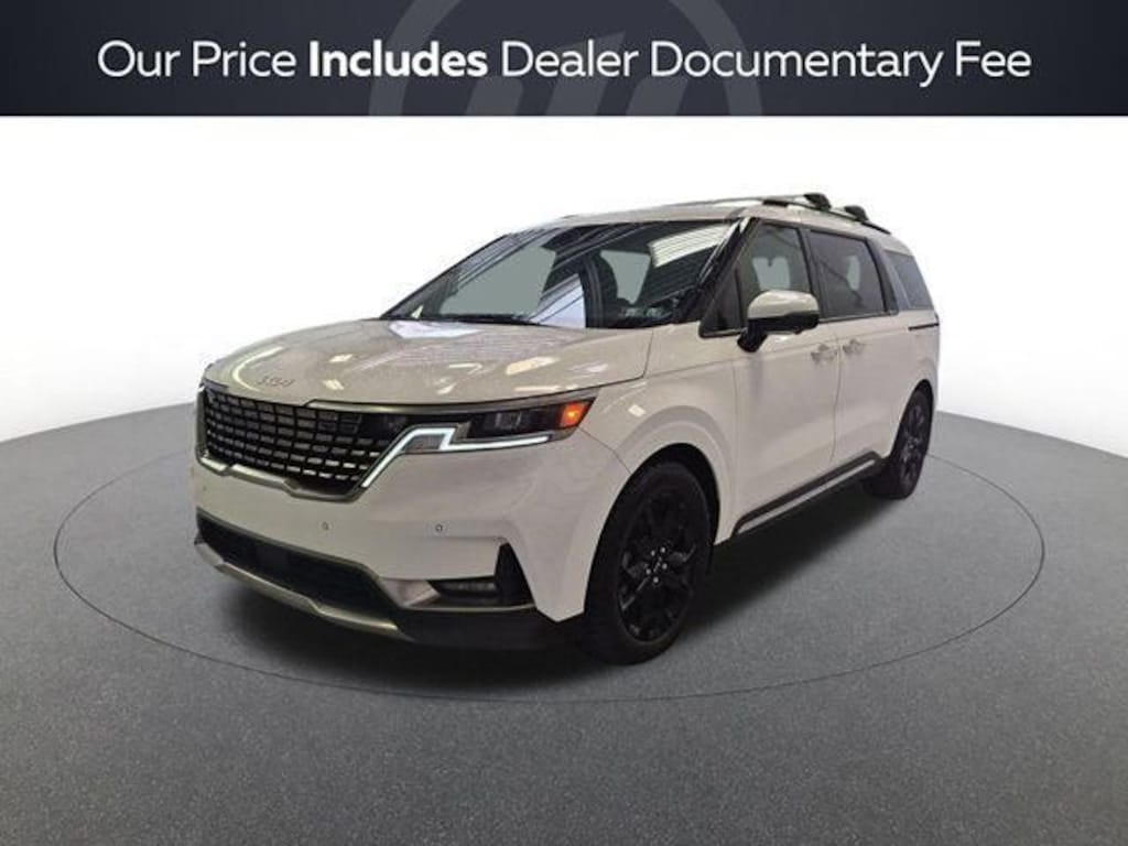 Used 2024 Kia Carnival SX Minivan/Van