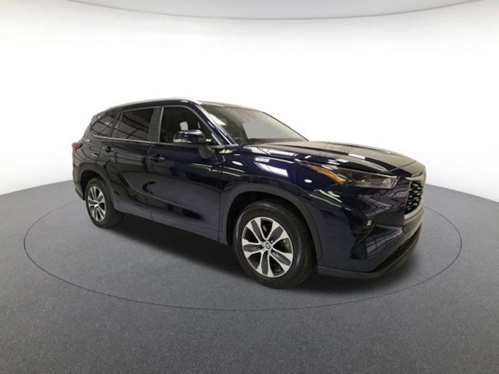 Used 2023 Toyota Highlander XLE SUV