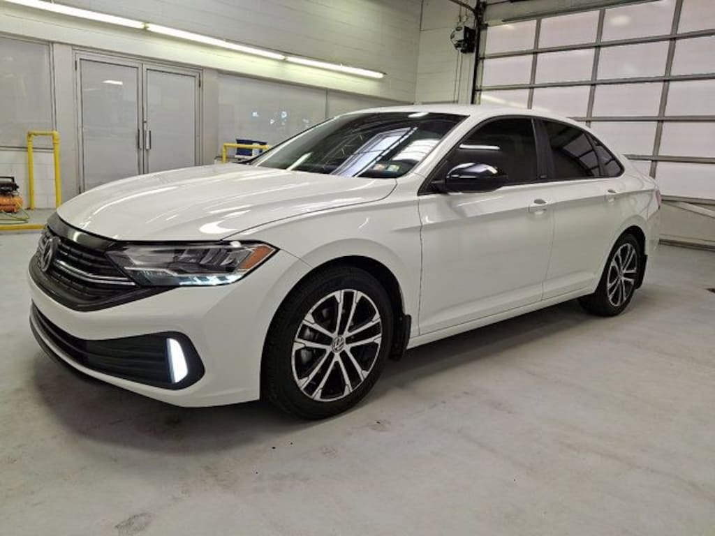 Used 2023 Volkswagen Jetta 1.5T Sport Sedan