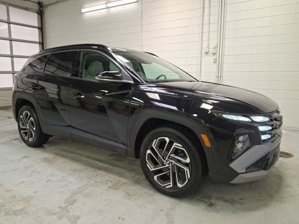 Used 2025 Hyundai Tucson Limited SUV