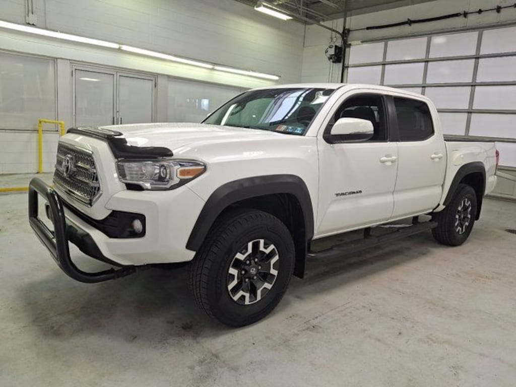 Used 2017 Toyota Tacoma TRD Off-Road Truck