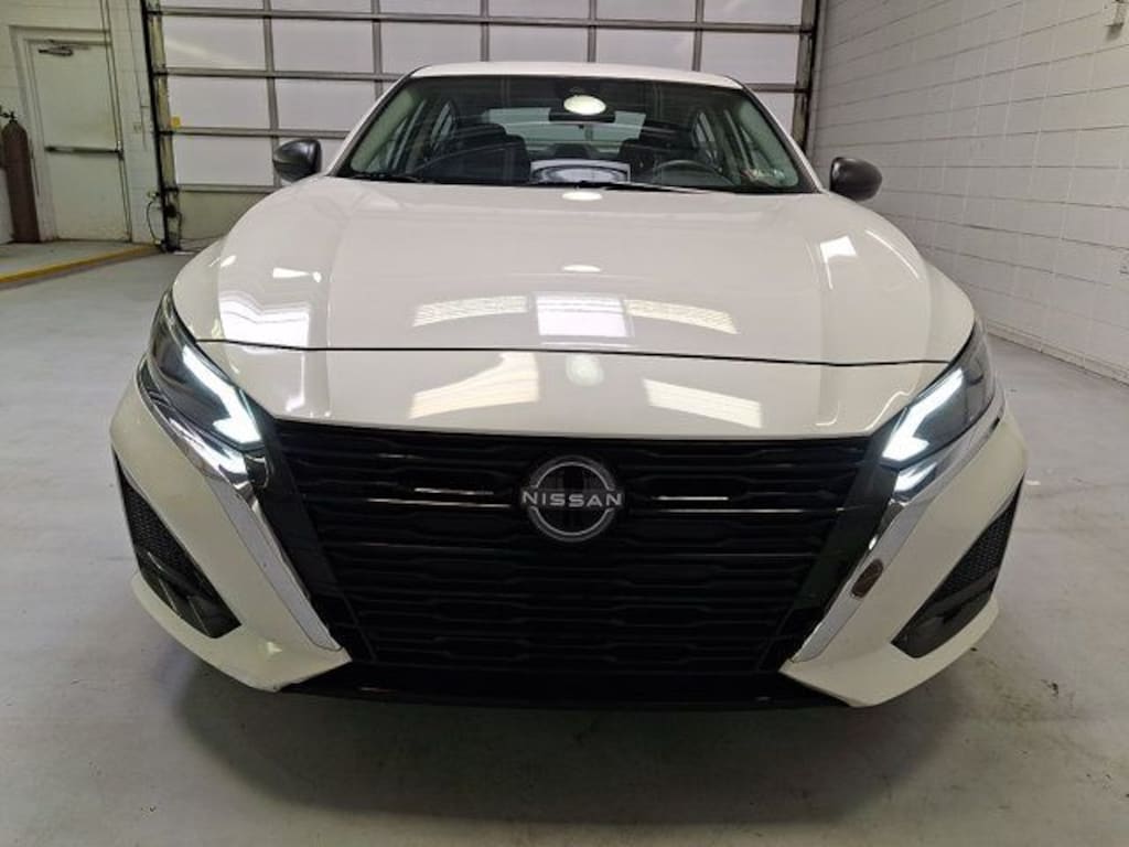 Used 2024 Nissan Altima 2.5 SV Sedan
