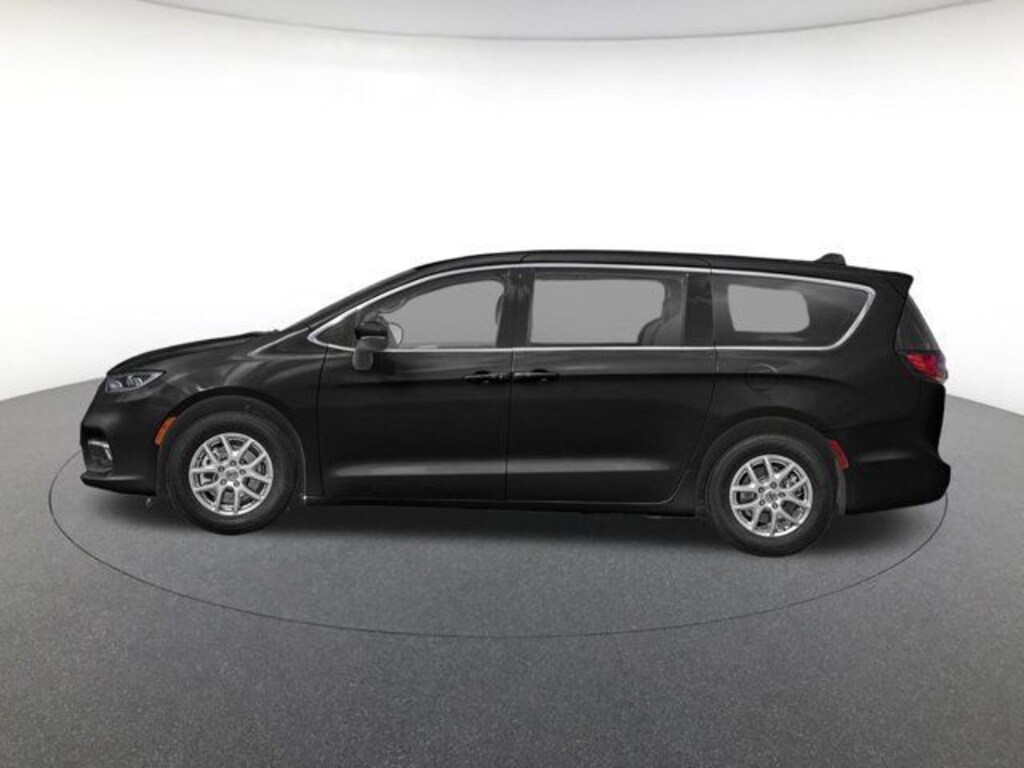 Used 2024 Chrysler Pacifica Touring L Minivan/Van