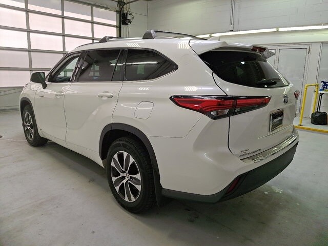 2020 Toyota Highlander Hybrid XLE photo 4
