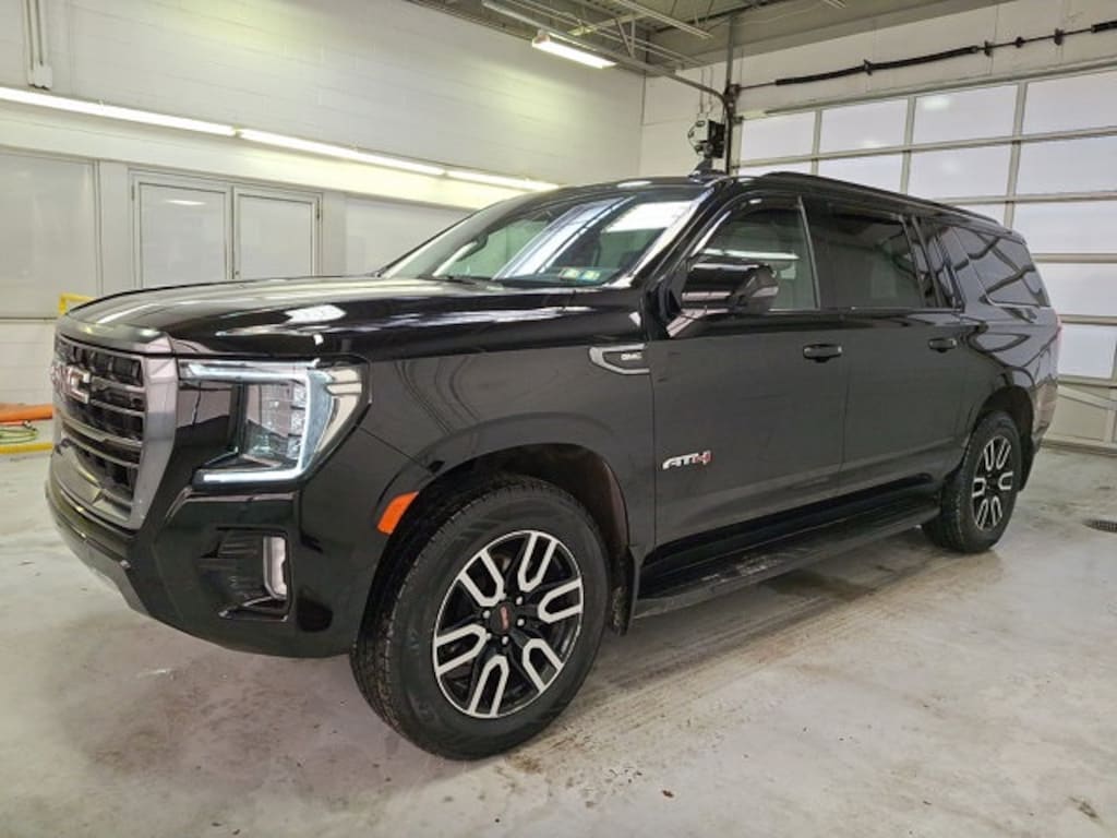Used 2023 GMC Yukon XL AT4 SUV