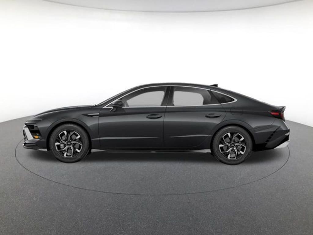 Used 2025 Hyundai Sonata SEL Sedan