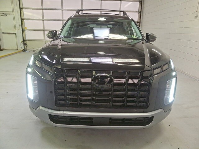 2023 Hyundai Palisade Limited photo 2