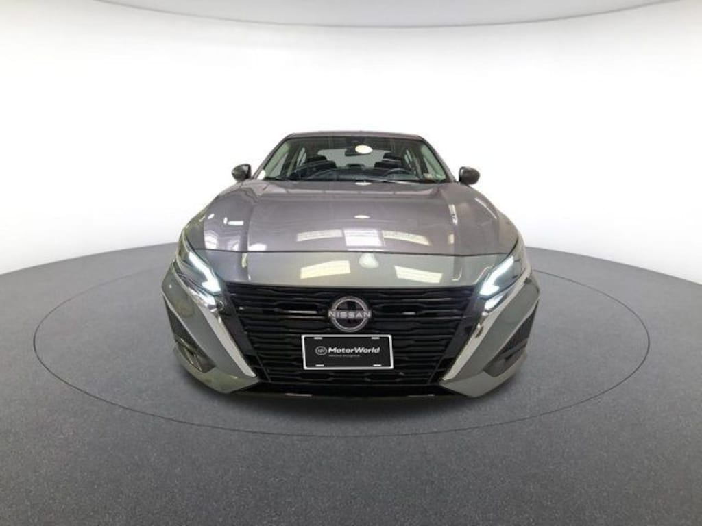 Used 2024 Nissan Altima 2.5 SV Sedan