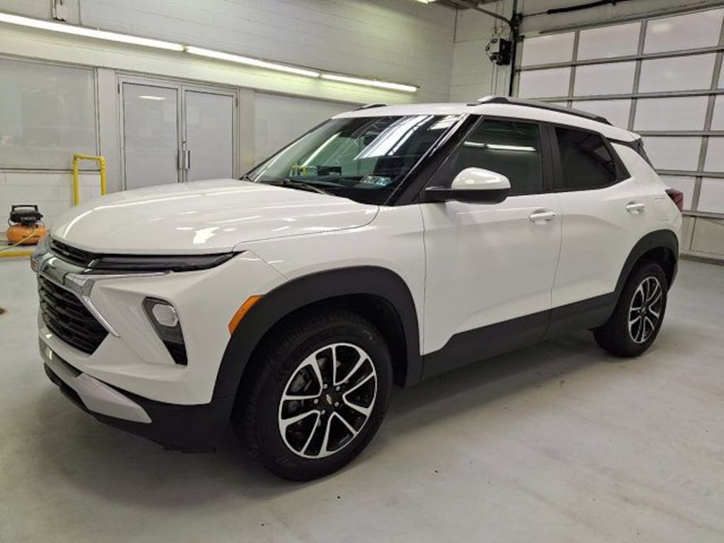 Used 2025 Chevrolet Trailblazer LT SUV