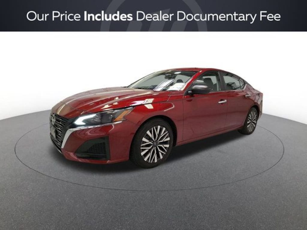 Used 2024 Nissan Altima 2.5 SV Sedan