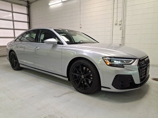 2022 Audi A8 55 TFSI L quattro Tiptronic's photo