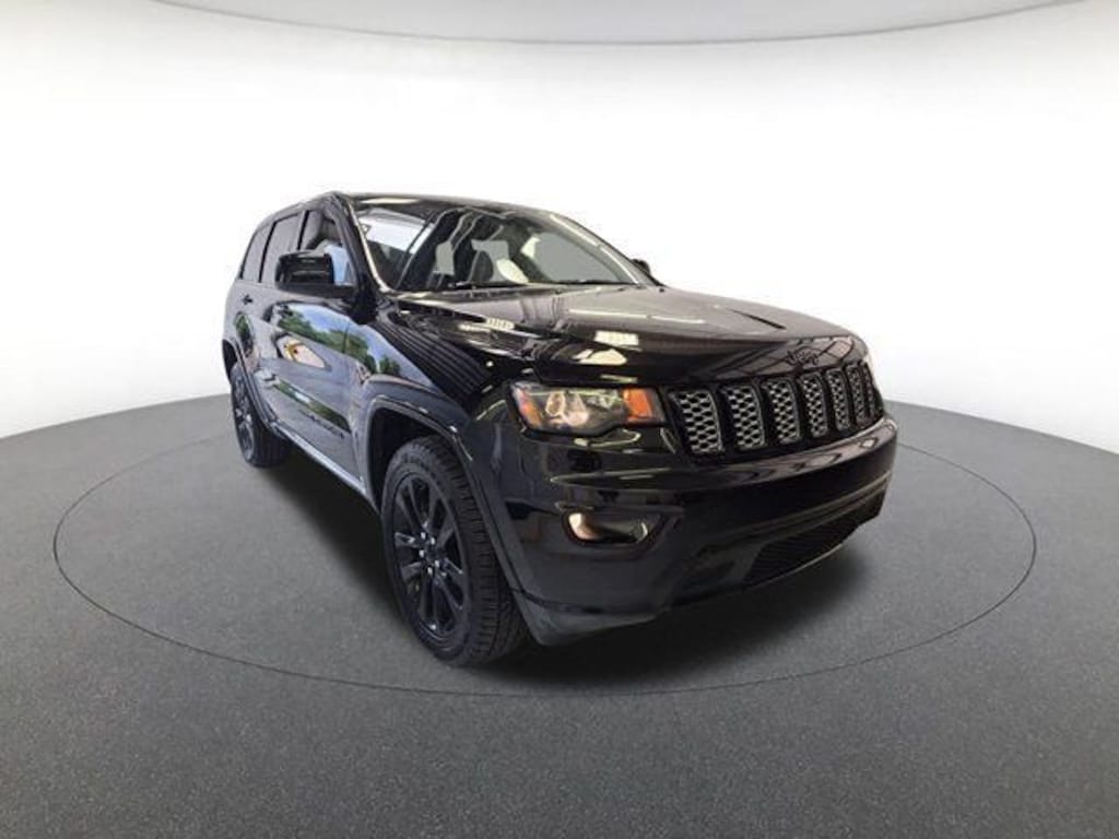 Used 2020 Jeep Grand Cherokee Altitude SUV