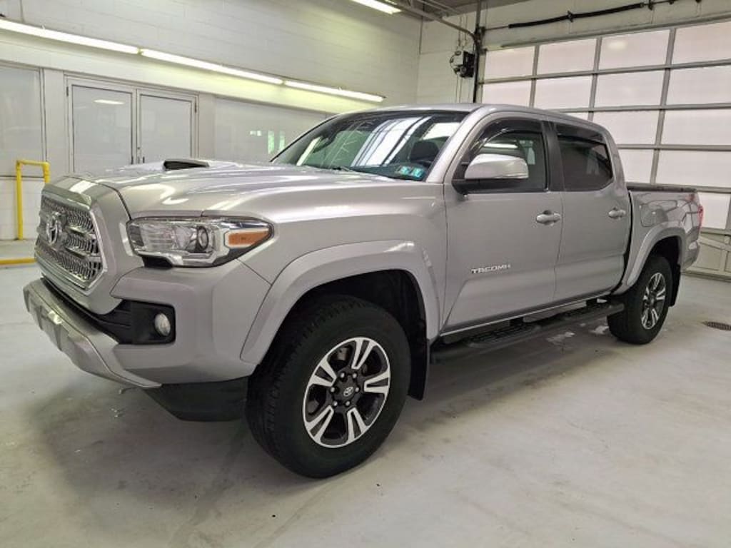 Used 2016 Toyota Tacoma TRD Sport Truck