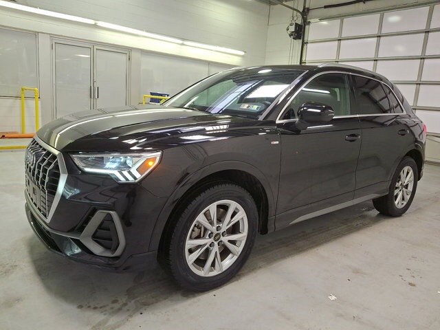 2024 Audi Q3 S line Premium photo 3