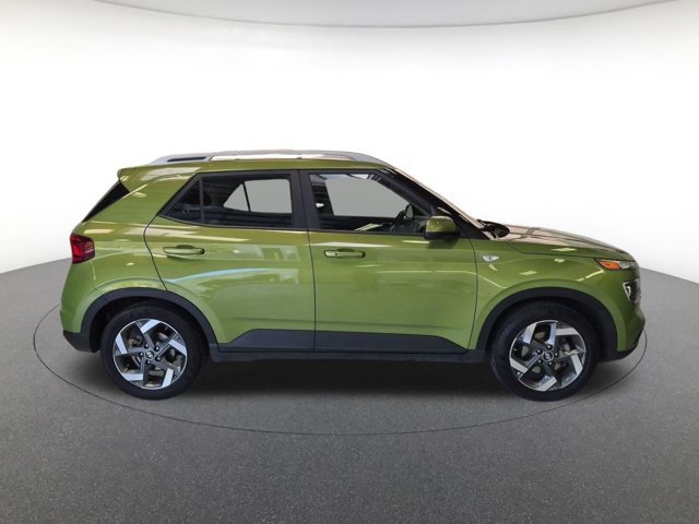 Used 2024 Hyundai Venue SEL SUV