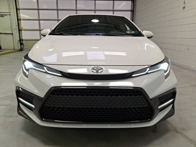 2020 Toyota Corolla SE photo 2