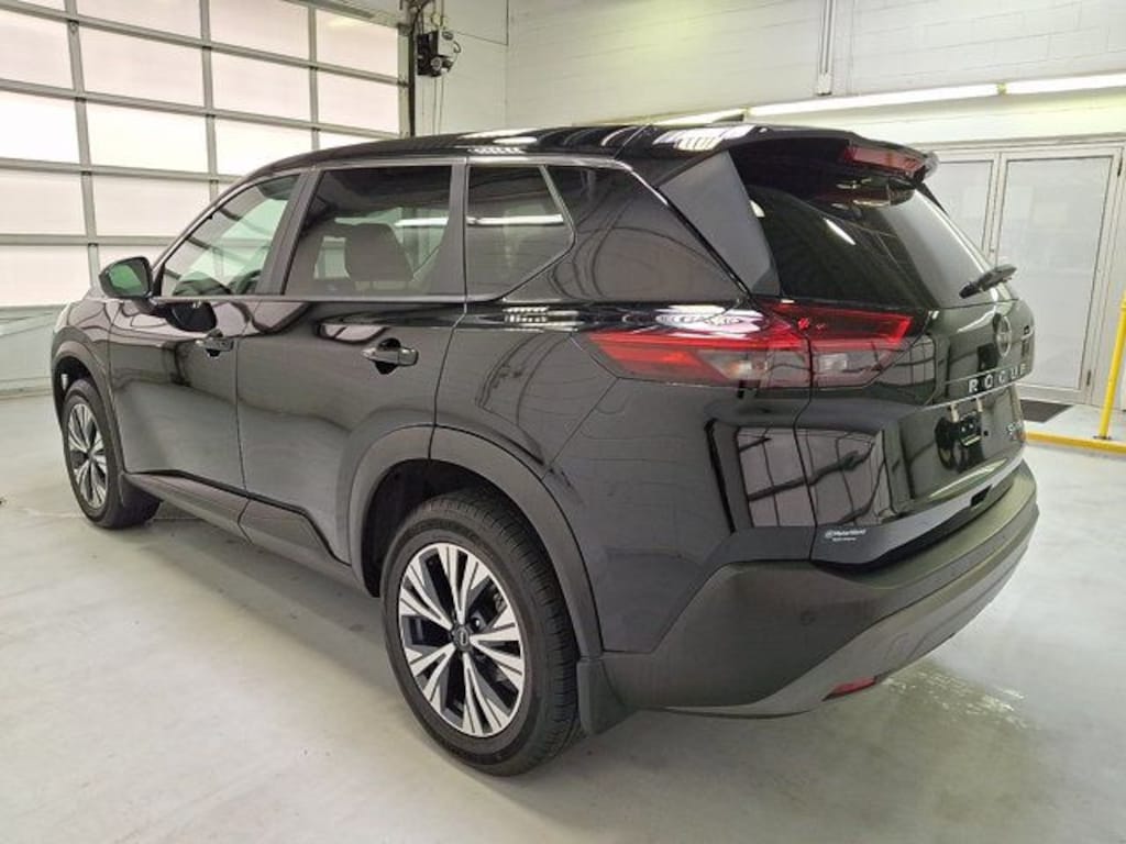 Used 2023 Nissan Rogue SV SUV