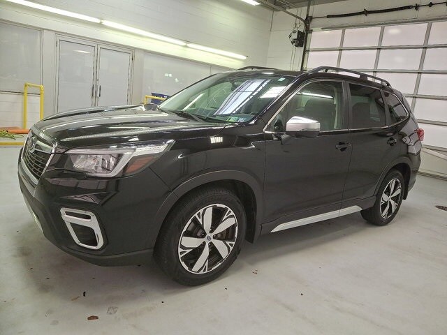2020 Subaru Forester Touring photo 3